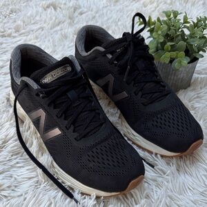 New Balance Fresh Foam Running Shoes 💗 Black & Heather Gray